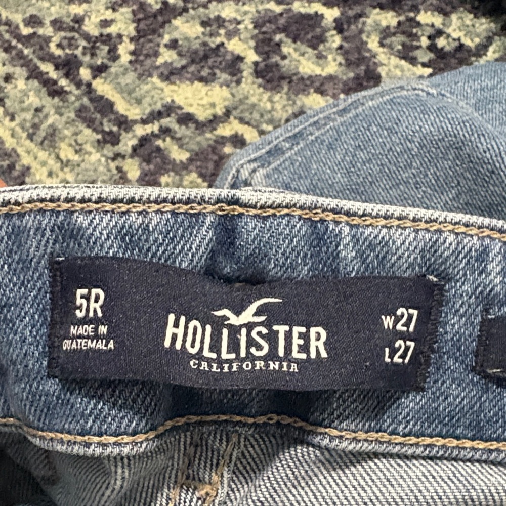 Hollister Light Blue High Rise Women's Jeans - Picture 3 of 7